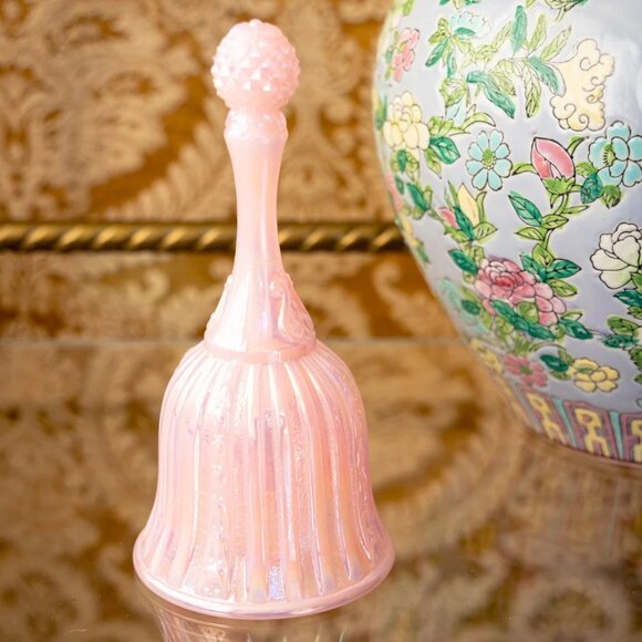 Vintage Fenton Pink Iridescent Opalescent Faberge Glass Bell - Picture 4 of 4